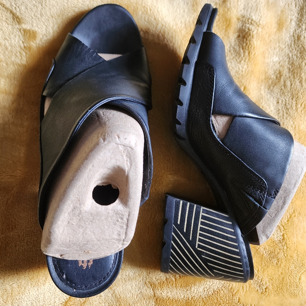 Sorel Nadia chunky mule black size 8.5